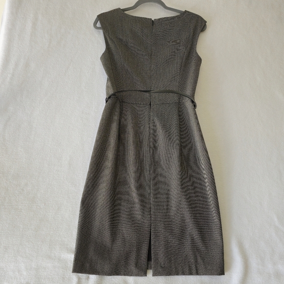 White House Black Market Elegant Gray Sleeveless Dress Size 6 - Picture 9 of 12